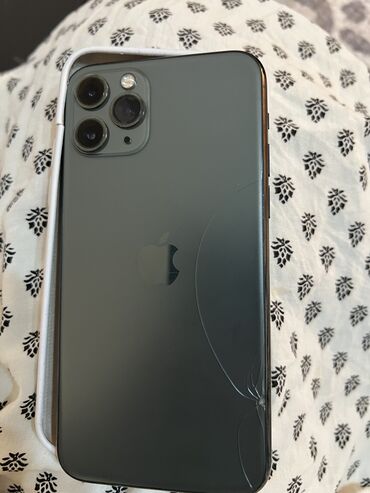 лампа для фото: IPhone 11 Pro, Б/у, 256 ГБ, Alpine Green, Чехол, 73 %