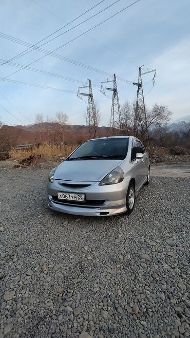 степ машина: Honda Fit: 2001 г., 1.3 л, Автомат, Бензин, Хэтчбэк