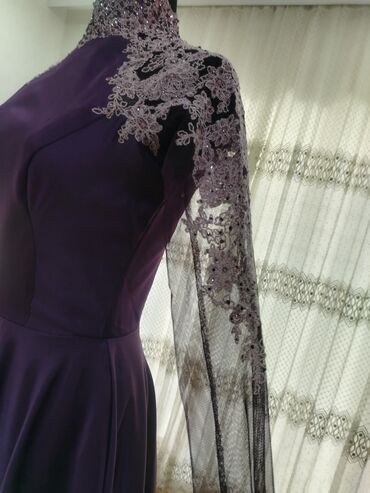 Ziyafət donları: Bənövşəyi rəngdə zərif ziyafət/libas - Model: uzun ətəkli, tam qollu — 2