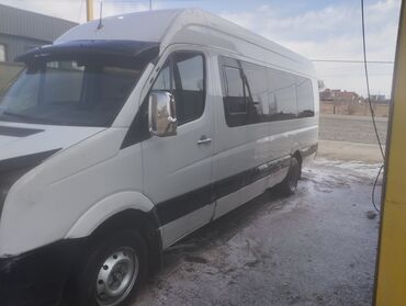 Volkswagen: Volkswagen Crafter: 2009 г., 2.7 л, Механика, Дизель, Бус