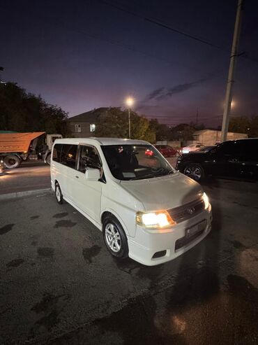 часы в авто: Honda Stepwgn: 2003 г., 2 л, Автомат, Бензин, Минивэн