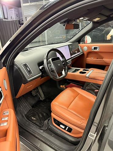 byd e1: Lixiang L9: 2023 г., Гибрид, Кроссовер — 7