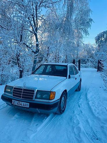 Продажа авто: Mercedes-Benz W124: 1991 г., 2 л, Механика, Бензин, Седан — 5