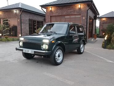 VAZ (LADA): VAZ (LADA) 4x4 Niva: 1.7 l | 2014 il 154000 km Ofrouder/SUV