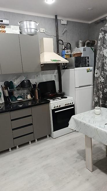 торг: 1 комната, 44 м², Пишпек 106 серия улучшенная, 3 этаж, Свежий ремонт — 2
