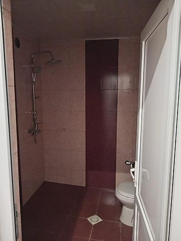 maştagada evlər: 3 otaqlı, 106 kv. m, Orta təmir — 4