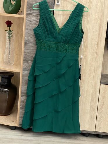 зеленое вечернее платье: Кече көйнөгү, Кыска модель, Креп, Жеңдери жок, Далысы ачык, S (EU 36)