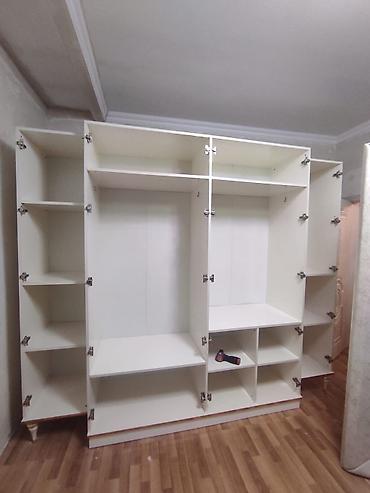 qapı dayandırıcı: İşlənmiş, 6 qapı, Güzgülü, Ağ, Açılan, Düz dolab — 2