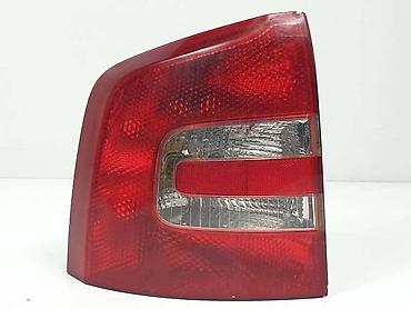 auto otpad becej: STOP SVETLO LEVO KARAVAN ZA ŠKODA OCTAVIA OD 2004. DO 2009. GOD. | — 2