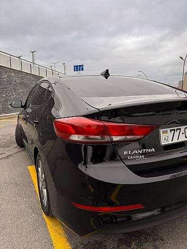 böyük güzgü: Hyundai Elantra salonu və daxili avadanlıqları - Avtomatik sürətlər — 5