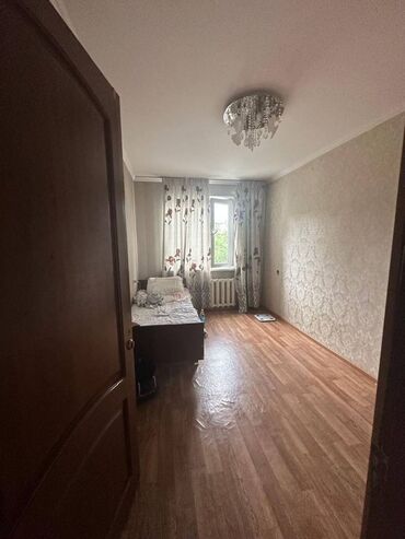 продается 3 комнатная квартира политех: 3 бөлмө, 58 кв. м, 104-серия, 3 кабат, Евроремонт