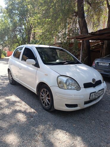 купить машины: Toyota Vitz: 2001 г., 1.3 л, Автомат, Бензин, Хетчбек