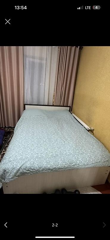 каробка 60 40: Двуспальная кровать с высоким изголовьем и бельевым коробом. - Размер — 1