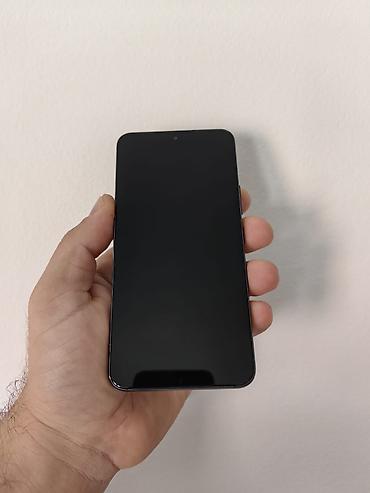 Samsung S22 dual sim sim free, sa 8/128 gb memorije. Telefon lepo
