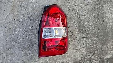 206: DESNO STOP SVETLO LAMPA ZA HYUNDAI TUCSON OD 2004. DO 2010. GOD. | — 2
