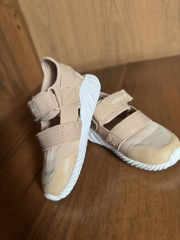 кийии: Детские сандалии adidas Originals - Цвет: бежевый (нюд) с белой — 3