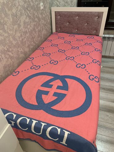 подушки бу: Ликвидация товара, покрывала муслин, хлопок на кровать, на диван. Цена