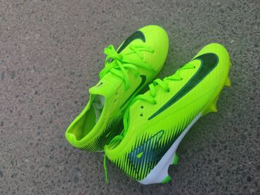 купить кроссовки для бега мужские: Мужские кроссовки, 35, Nike, Новый, цвет - Зеленый, Платная доставка