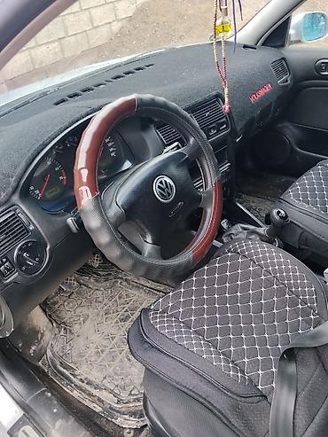 Volkswagen: Volkswagen Golf: 2000 г., 2 л, Механика, Хэтчбэк — 9