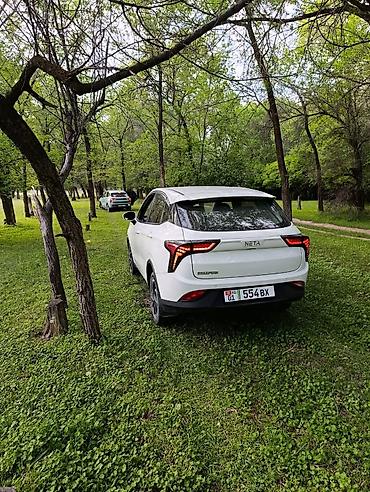 BYD: BYD E2: 2022 г., 1 л, Автомат, Электромобиль, Хэтчбэк — 4