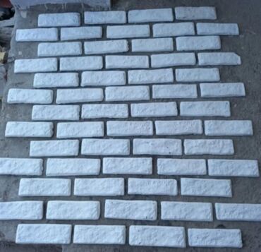 Kafel və metlax: Ağ və boz rənglərdə, müxtəlif formalı daşlardan ibarət üzlük -da lalafo.az — 2 Kafel və metlax: Ağ və boz rənglərdə, müxtəlif formalı daşlardan ibarət üzlük — 2