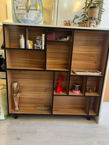 Tibbi çarpayılar: Məhsul: Modul tipli dekorativ rəf/komod - Material: Laminat MDF