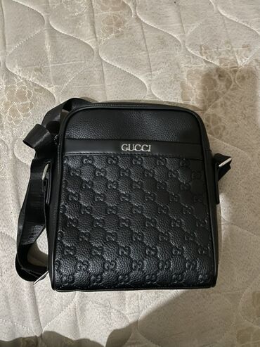 школьная сумка: Классикалык сумка, Gucci, Материалы: Нукура булгаары, Куру жөнгө салынат, Эркектердики, Жаңы
