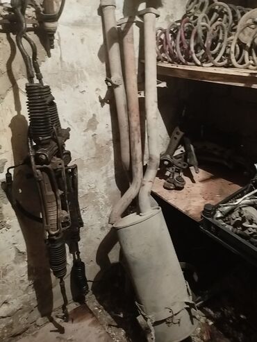 Sürət qutuları: Bmw e36 ehtiyat hissələri var her bir ehtiyat hissələri var 16m40 -da lalafo.az — 4 Sürət qutuları: Bmw e36 ehtiyat hissələri var her bir ehtiyat hissələri var 16m40 — 4