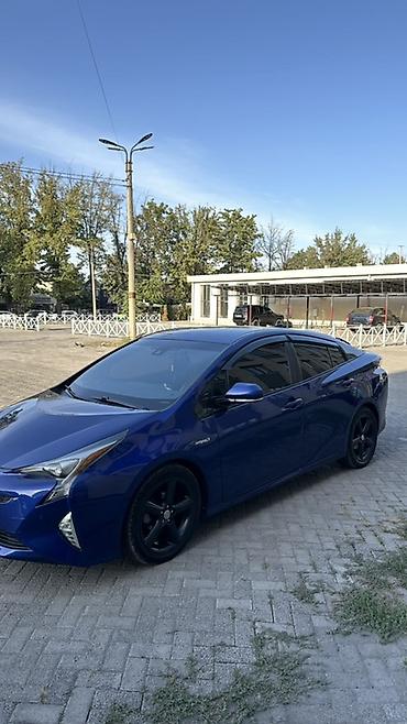 mini kuper: Toyota Prius: 2017 г., 1.8 л, Вариатор, Гибрид, Хэтчбэк — 1
