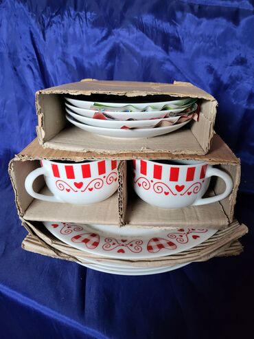 Kuhinjski setovi: Porcelanski nov set,servis za 4 osebe. Servis fabricki za 4 na lalafo.rs — 2 Kuhinjski setovi: Porcelanski nov set,servis za 4 osebe. Servis fabricki za 4 — 2