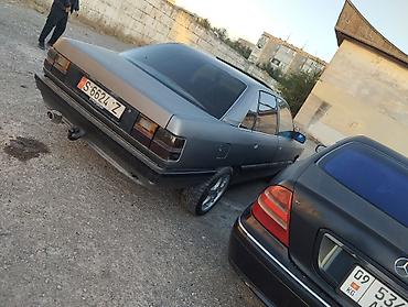 Audi: Audi 100: 1989 г., 2.3 л, Кол менен иштөөчү, Газ, Седан — 4