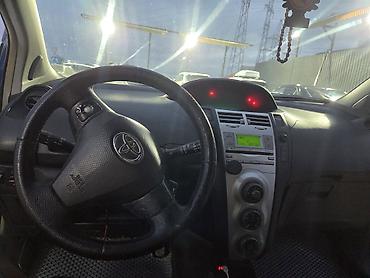 byd e1: Toyota Vitz: 2006 г., 1.3 л, Робот, Бензин, Хэтчбэк — 7
