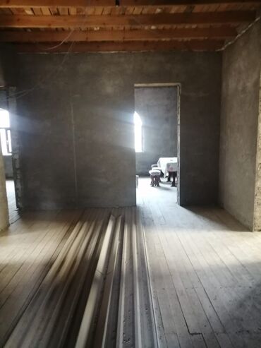 Həyət evləri və villaların satışı: Daş materialdan tikilmiş, taxta tavanlı və geniş eyvanlı həyət evi — 9