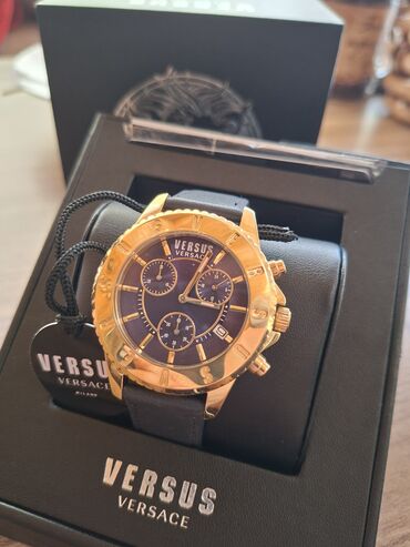 хеликс оригинал капсула в кыргызстане: Новый, Наручные часы, Versace, цвет - Синий