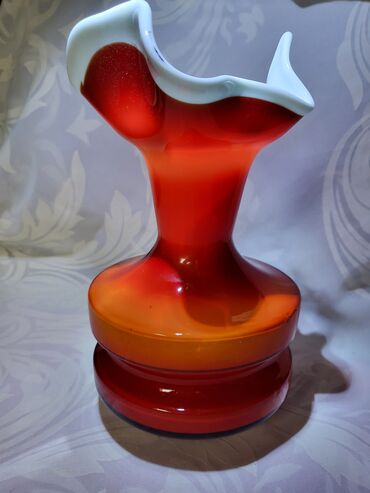 Ostali antikviteti: Vaza rucni rad Dragan Drobnjak iz 70ih. Vaza je perfektna,na vrhu — 2