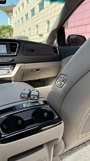 Kia: Kia Carnival: 2020 г., 2.2 л, Автомат, Дизель, Минивэн — 20