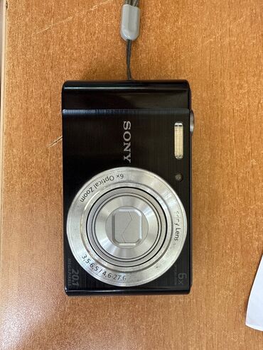 Fotokameralar: Sony Cybershot DSC-W810.20 megapixel.Yaxsi veziyyetde.Ela cekir.Hec