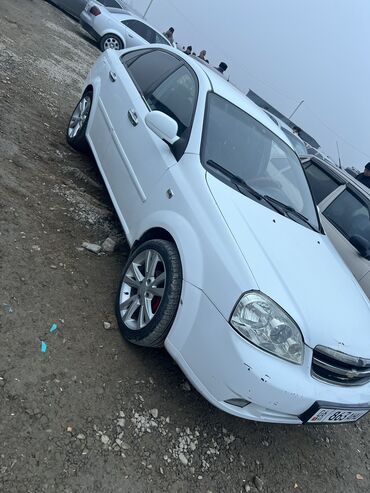 бишкек автомобили: Daewoo Lacetti: 2005 г., 1.6 л, Механика, Бензин, Седан