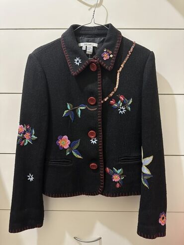 женские шапки со стразами: ZARA Basic Жакет с вышивкой и пайетками, размер M, черный Описание