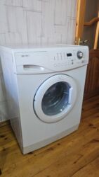 bakcell klass 5: Paltaryuyan 5.2kg
190azn qiymet sondur
Hezi aslanov 7723 leli