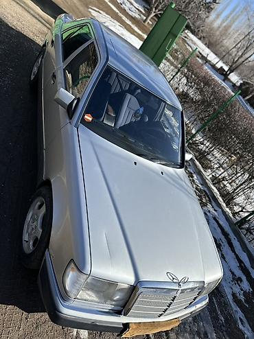 Mercedes-Benz: Mercedes-Benz W124: 1991 г., 2.6 л, Механика, Бензин, Седан — 3