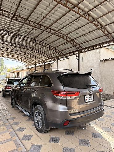 Продажа авто: Toyota Highlander: 2018 г., 3.5 л, Автомат, Бензин, Кроссовер — 2