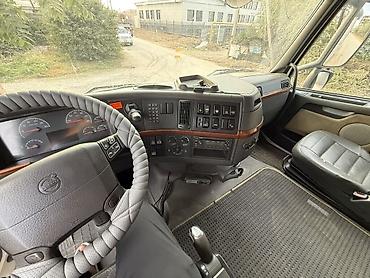 daf 75: Тягач, Volvo, 2008 г., Тентованный — 6