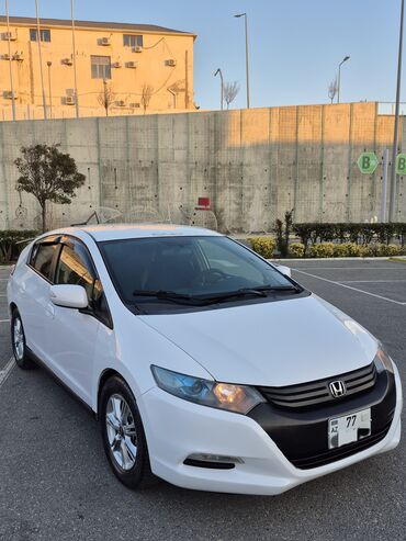 hybrid avtomobillər qiymətləri: Honda Insight: 1.3 l | 2010 il Hetçbek