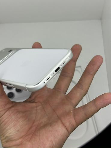 jbl boombox 1: IPhone 17 Pro Max, Б/у, 512 ГБ, Белый, Коробка, 96 % — 6