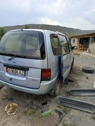 Nissan: Nissan Serena: 1993 г., 1.6 л, Механика, Бензин, Фургон