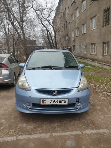 авто сатып алам: Honda Fit: 2002 г., 1.3 л, Вариатор, Бензин, Хетчбек