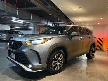 Toyota: Toyota Highlander: 2020 г., 3.5 л, Типтроник, Бензин, Внедорожник