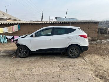 продажа аварийные авто: Hyundai Tucson: 2014 г., 2 л, Автомат, Бензин, Кроссовер