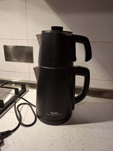 Termopotlar: Elektrik çaydan Tefal, 1.6 - 2 l, İşlənmiş, Ünvandan götürmə